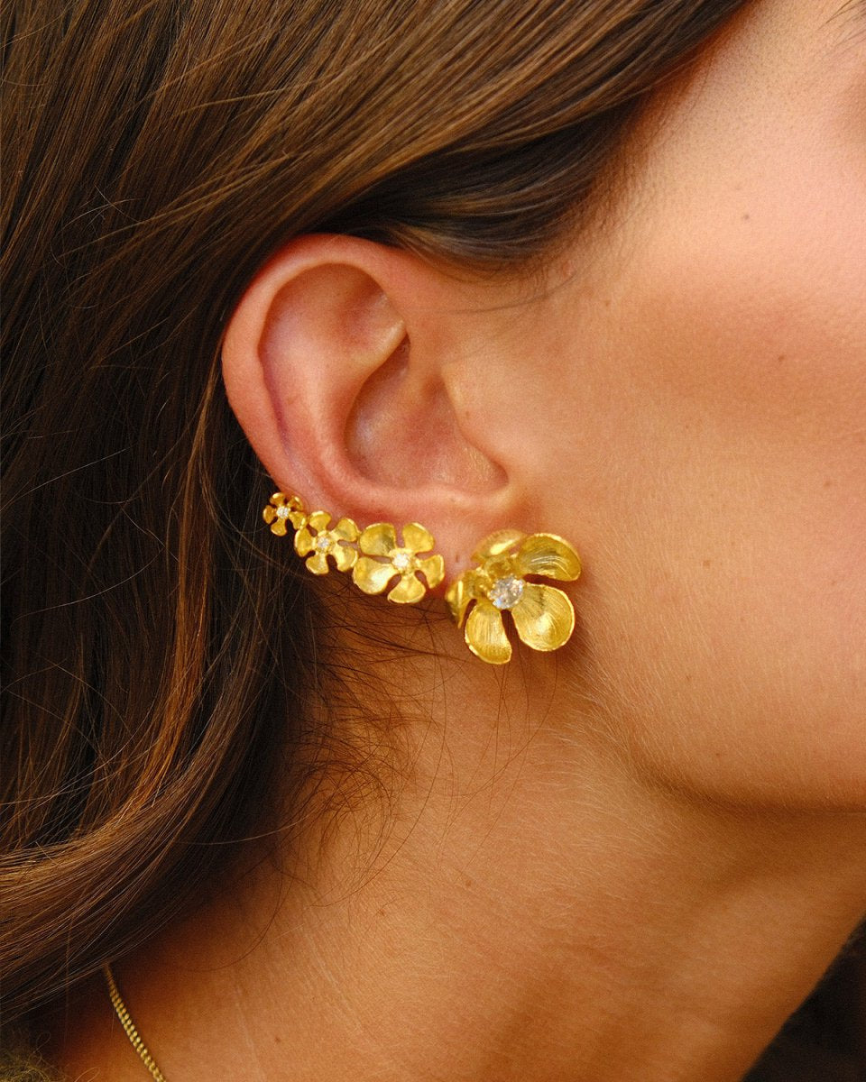 Brincos a expedir Bloom - Brincos Our Sins