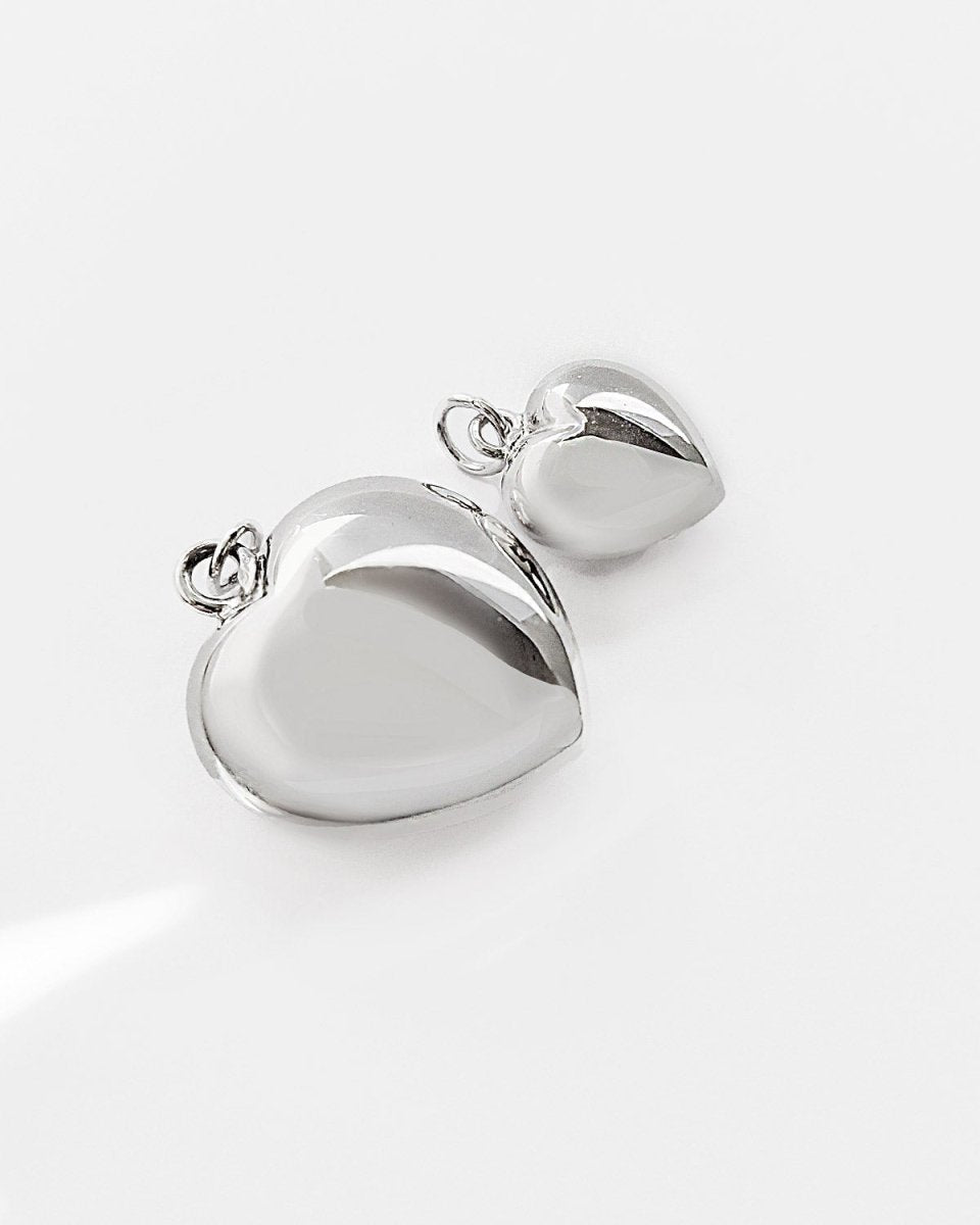 Coração Fora do Peito - Medalhas Our Sins