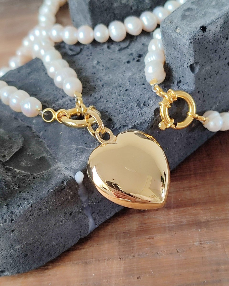 Coração Fora do Peito - Medalhas Our Sins