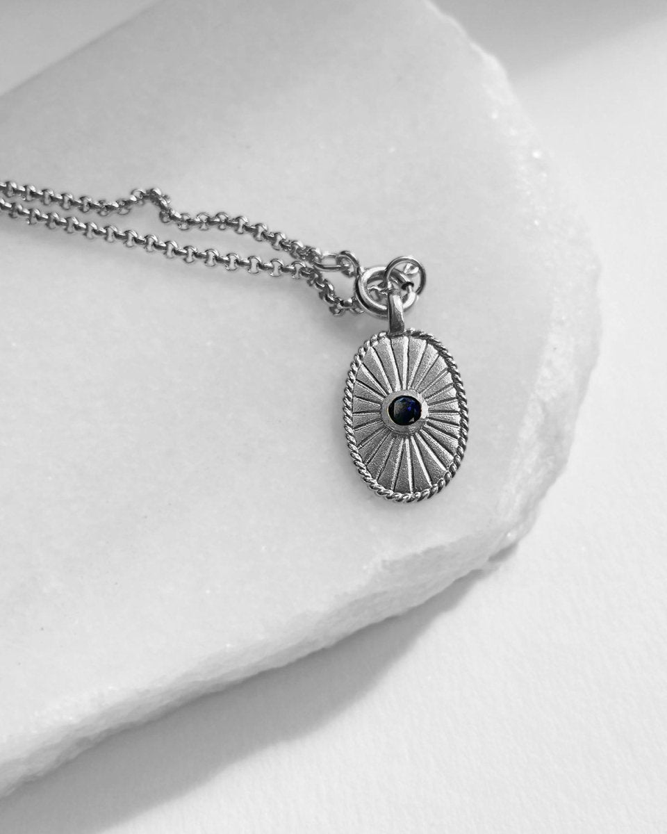 Medalha Pedras dos Meses - Medalhas Our Sins