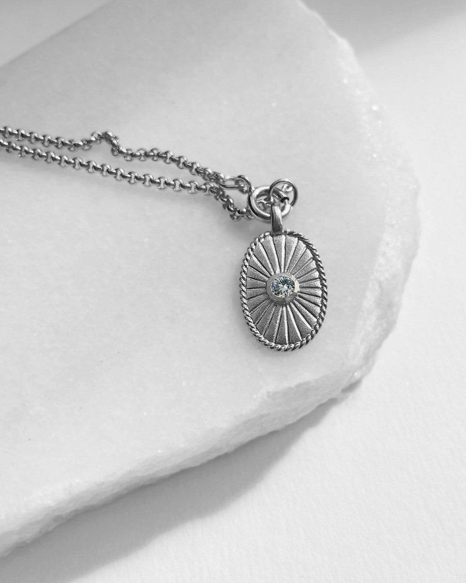 Medalha Pedras dos Meses - Medalhas Our Sins