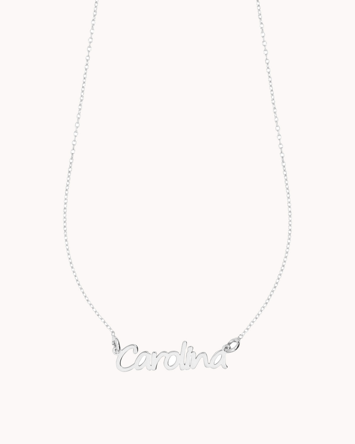 Colar com nome preso por duas argolas prateado carolina - Colares - OUR SINS