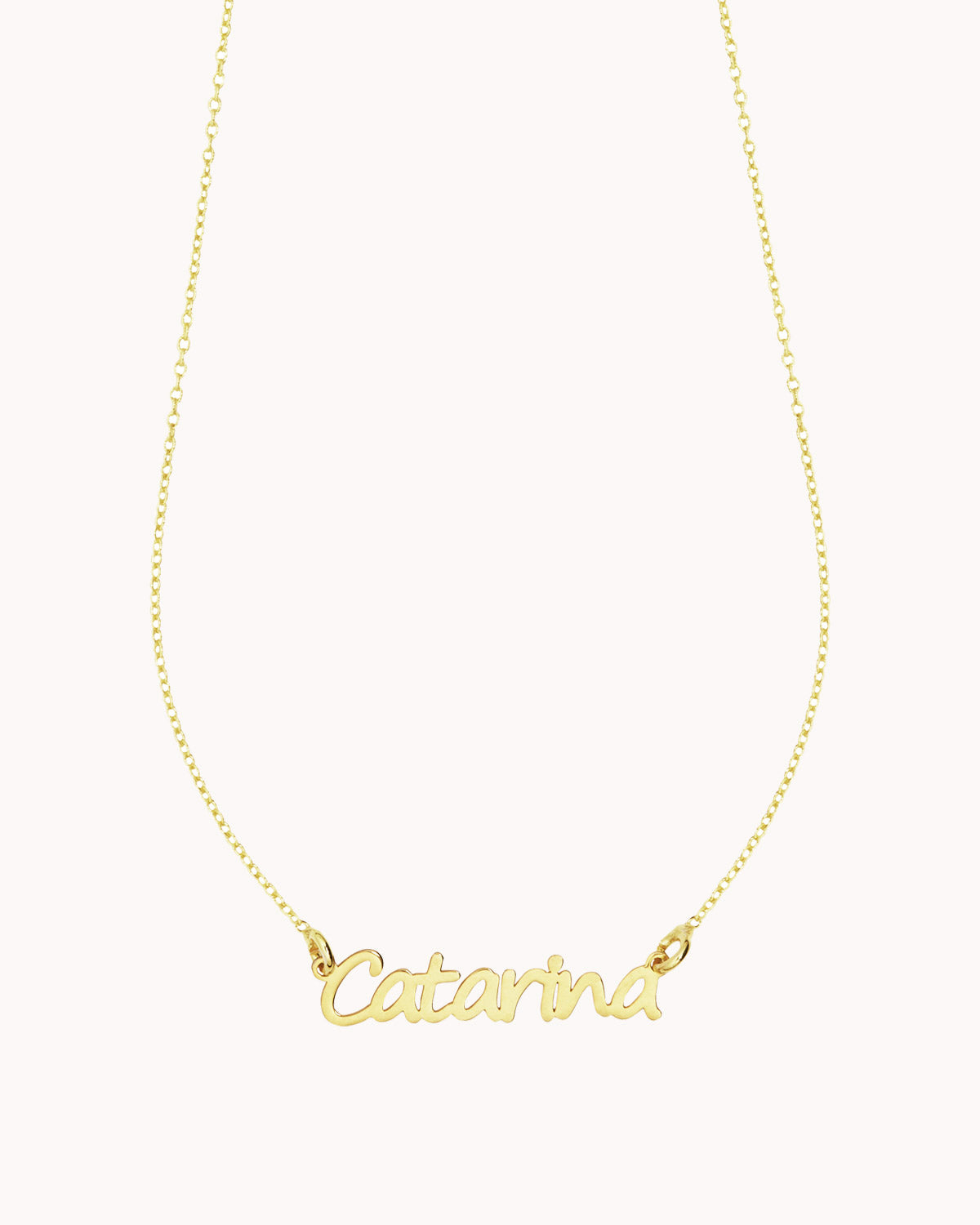 Colar com nome preso por duas argolas dourado catarina - Colares - OUR SINS