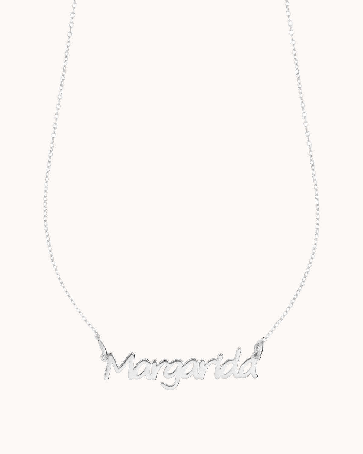Colar com nome preso por duas argolas prateado margarida - Colares - OUR SINS
