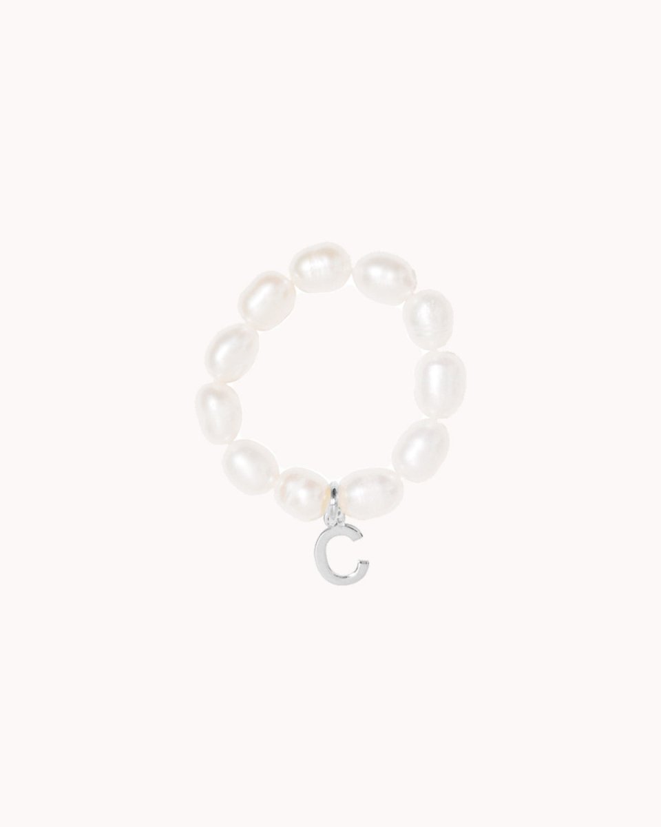 Anel com pérolas e letra - Anéis Our Sins