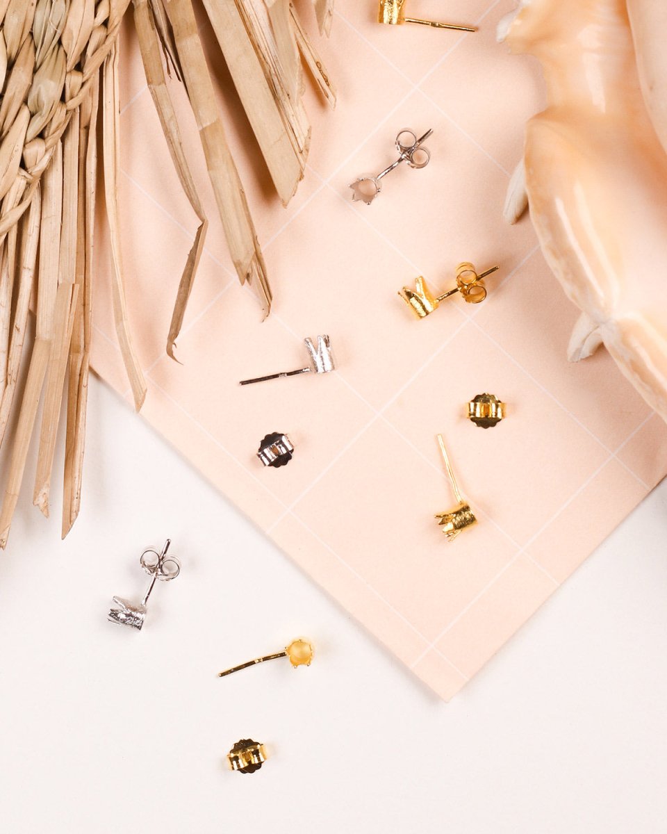 Brincos mini coroa - Brincos Our Sins