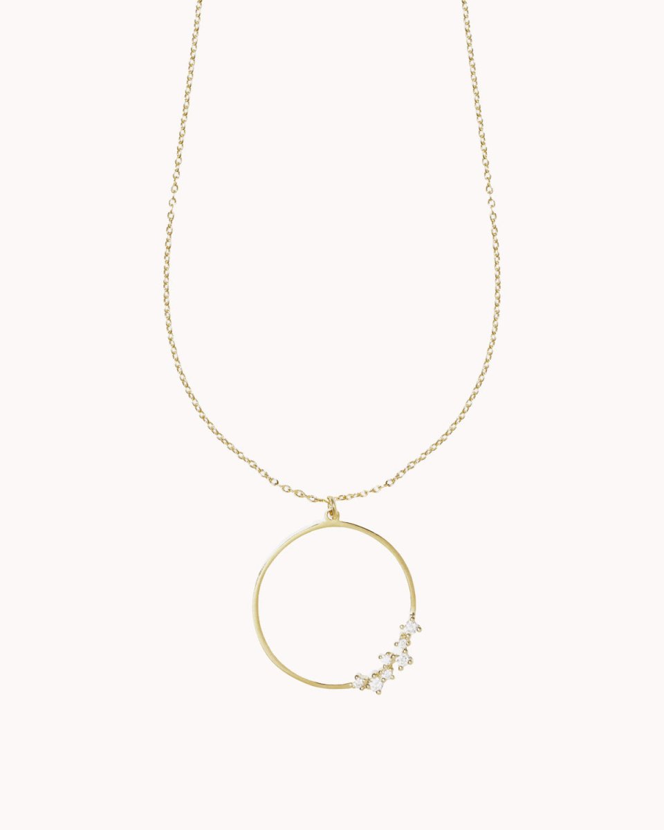 Colar com círculo e zircónias assimétricas - Colares Our Sins