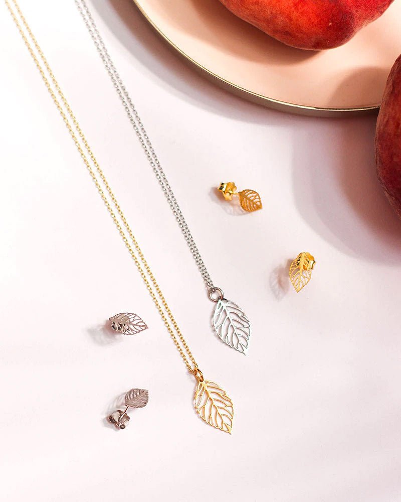 Colar com folha rendilhada - Colares Our Sins