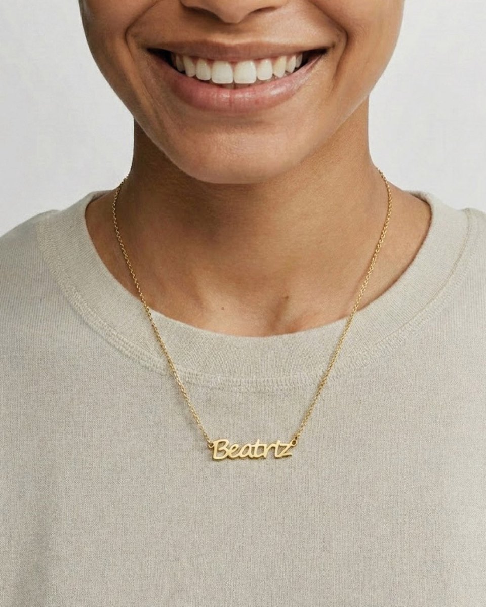 Colar com nome preso por duas argolas - Colares Our Sins